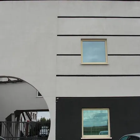 Sunny ホテル ポズナン